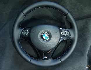 Перетяжка руля автомобиля БМВ натуральной кожей наппа, шов М-стиль